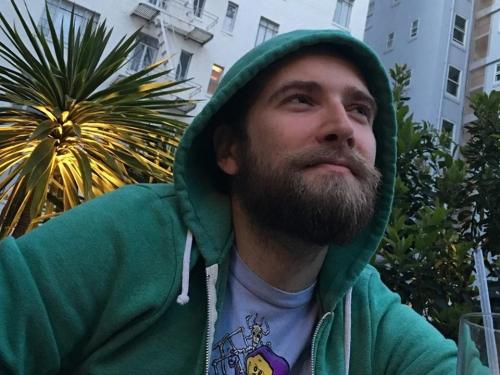 A Google engineer took a 50% pay cut to leave his job and join a startup, and 3 years later, he isn't sorry